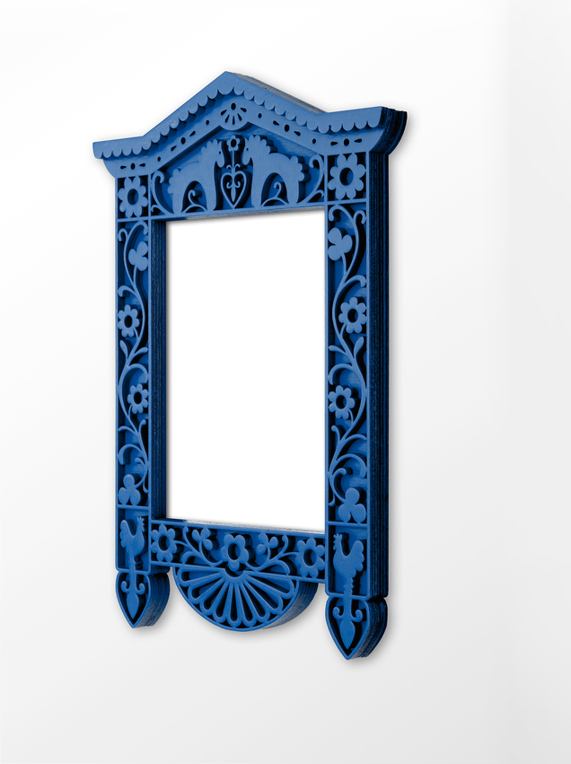 "Синкини символизирует нас с вами.
Этот язычок про наше детство, дерзость и беззаботность. Вырастая, мы преображаем свой индивидуальный костюмчик, место в жизни, на полочке. И каждый может найти своего «внутреннего ребенка»."